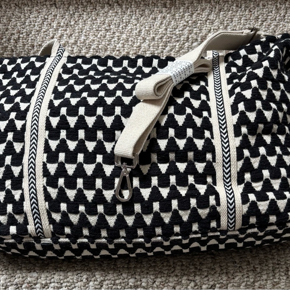 America & Beyond - Midnight Butterflies  Black and Multicolor Tote 3 piece set - Picture 2 of 13